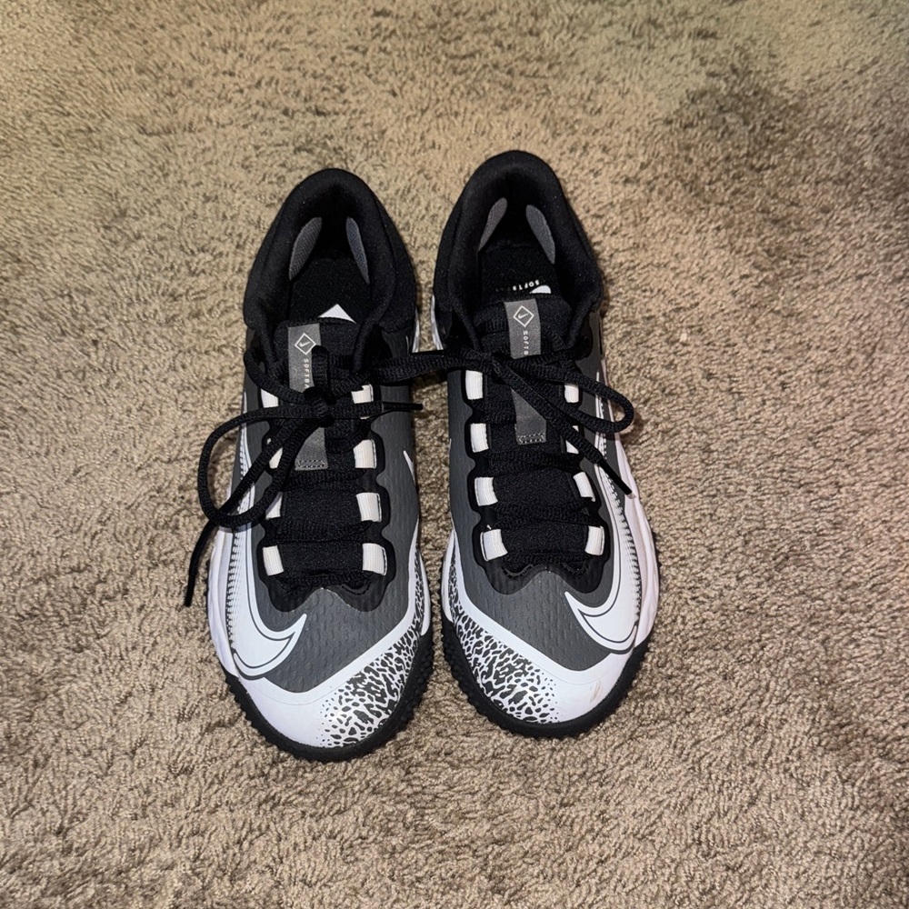 Womans Black and White Softball Turf Shoes
